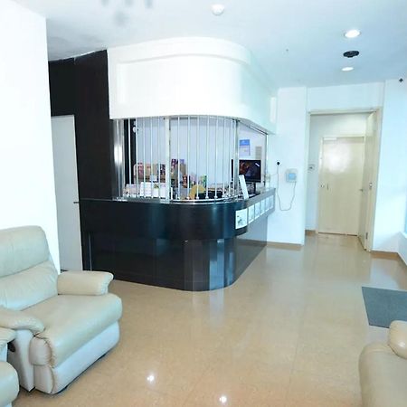Hotel Alam Indi Johor Bahru Kültér fotó