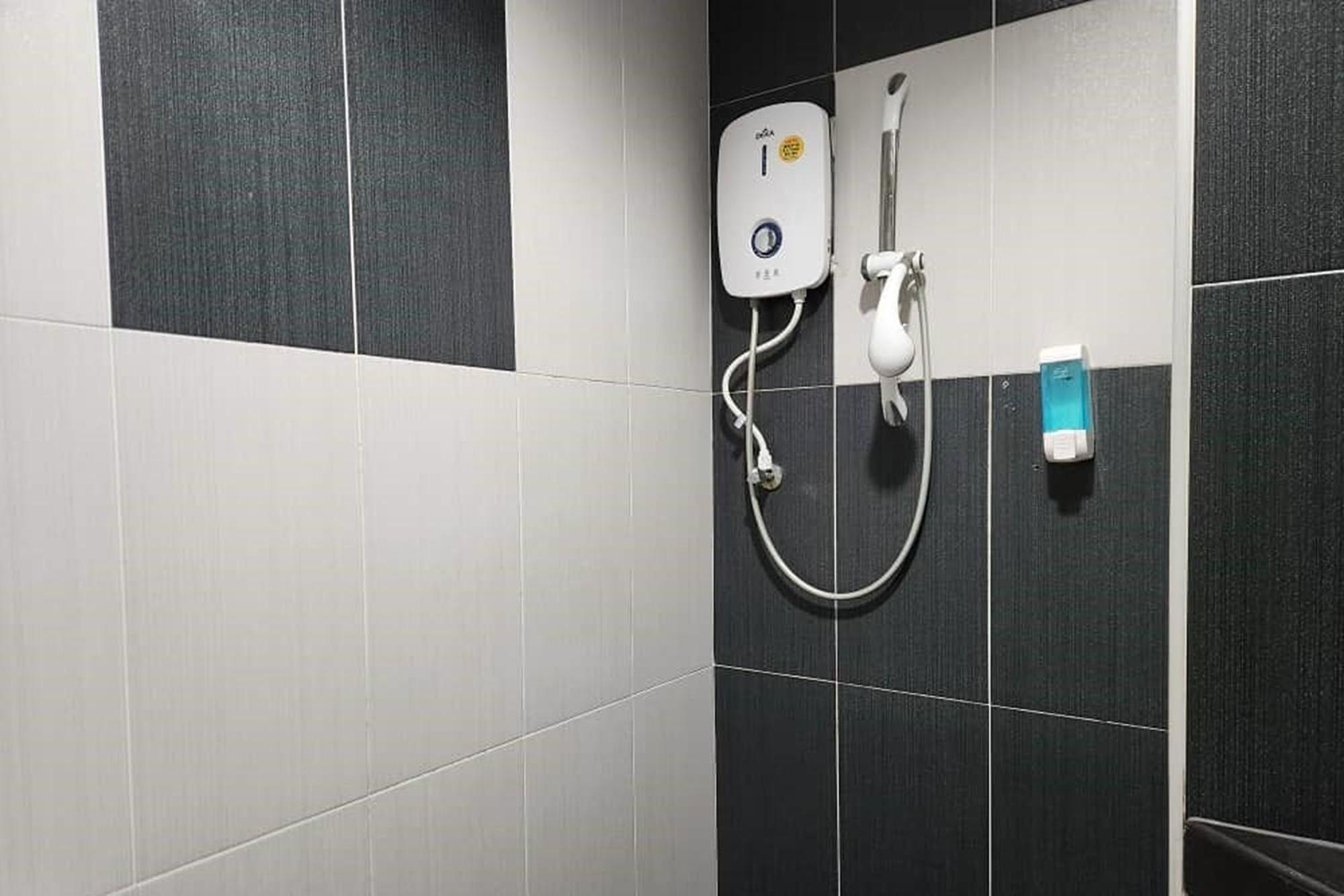 Hotel Alam Indi Johor Bahru Kültér fotó