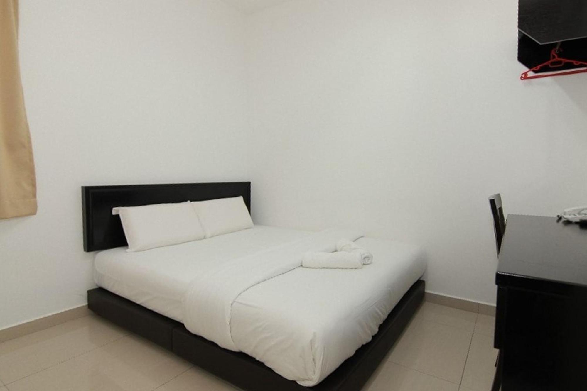 Hotel Alam Indi Johor Bahru Kültér fotó