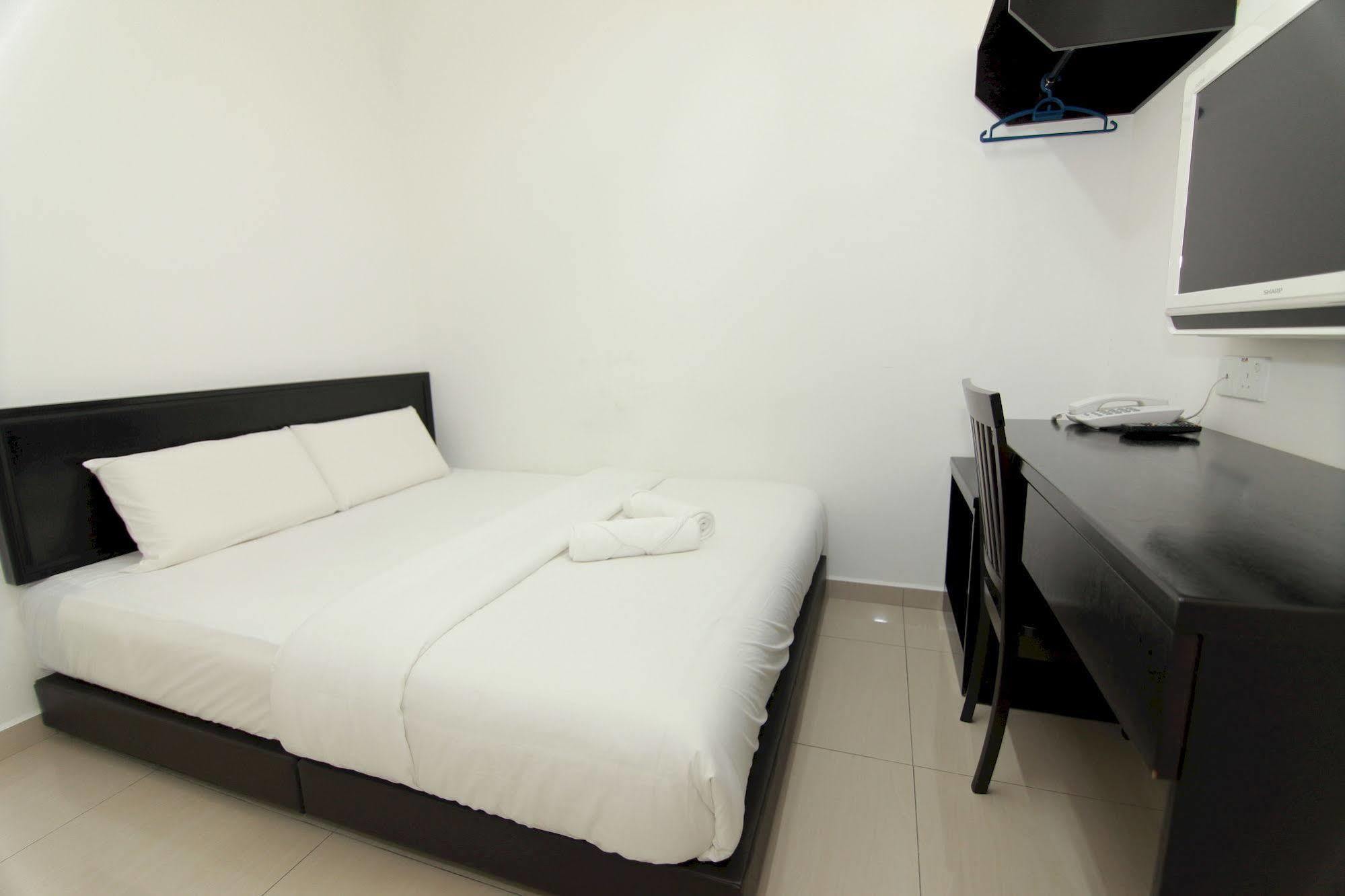 Hotel Alam Indi Johor Bahru Kültér fotó